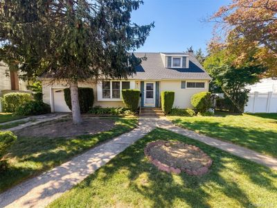 Property at 124 Westwood Road N, Massapequa Park, NY