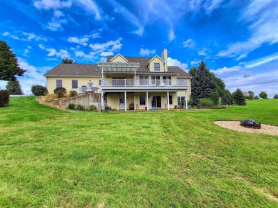 23-37 Broadview Dr