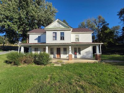 295 Depot St NE