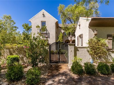 1201 Mersault Ct