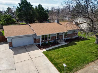 525 Donna Dr