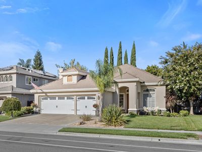 9520 Rancho Hills Dr