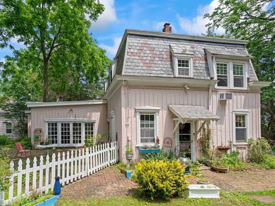 383 W Neck Road