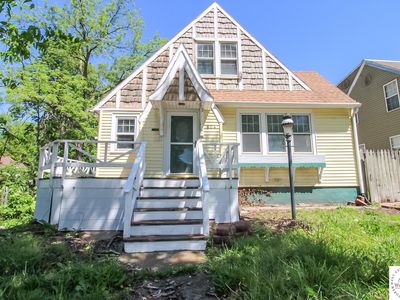 604 W Broadway Blvd