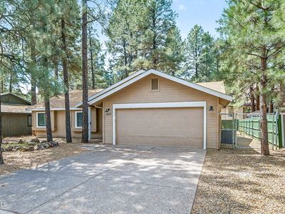 1621 W UNIVERSITY HEIGHTS Drive