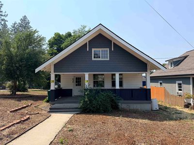 628 S Elm St