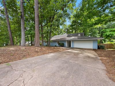 7718 Knollview Dr