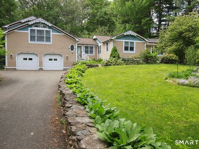 7 Glenbrook Drive