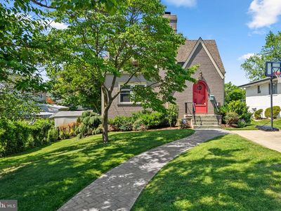 9504 Biltmore Dr