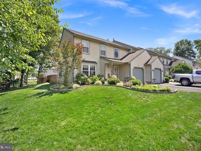 Property at 46 Laurel Cir, Newtown, PA