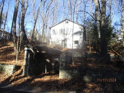 Property at 17 1st St, Windham, NH