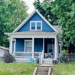 2402 Mitchell Ave