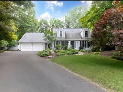 135 Lawndale Rd