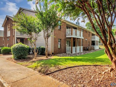 Property at 6646 Willow Pointe Dr NW #F, Huntsville, AL