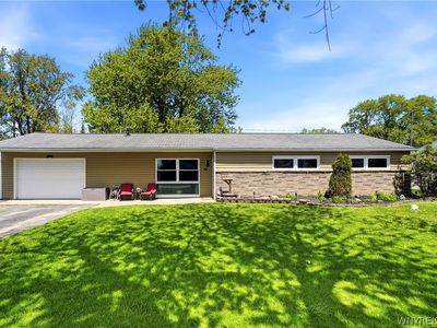 52 Donna Ct