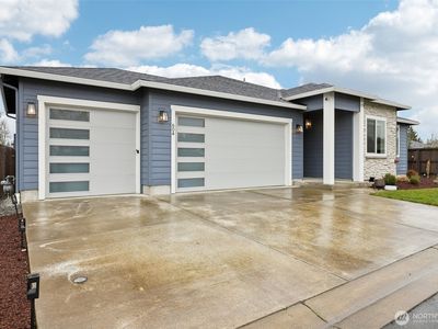 604 NW 25th way