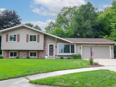2909 Berkshire COURT