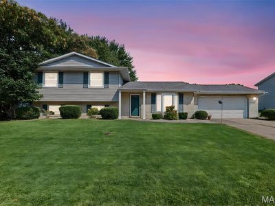 Property at 531 Whip Poor Will St, Troy, IL