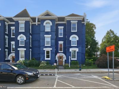 1038 6th St NE #101