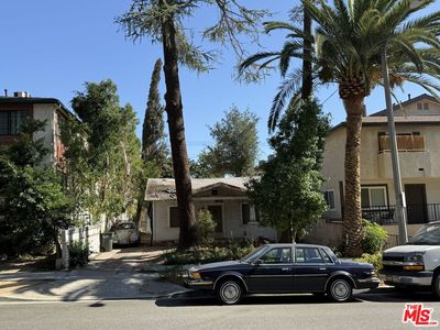 Property at 482 E Santa Anita Ave, Burbank, CA