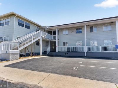 207 8th St #204W