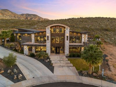 3652 S Cypress Point Rd