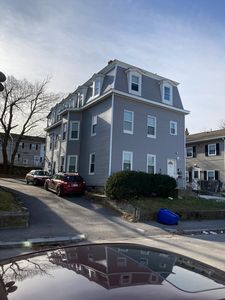21 Dix St