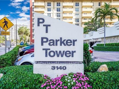 3140 S Ocean Dr APT 911
