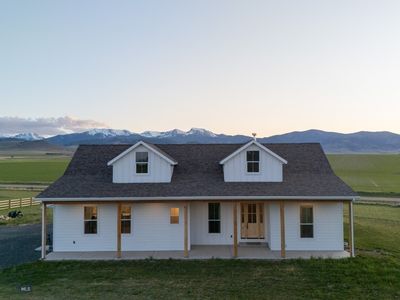 12 Dry Hollow Dr