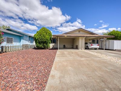 13350 Venus Village