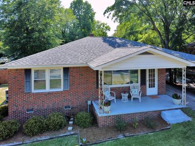 621 Hook Ave