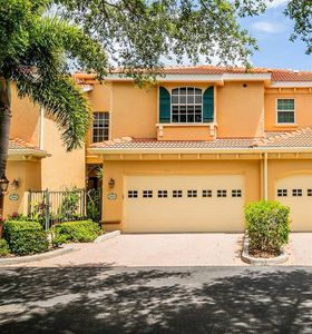 3663 Square West Ln