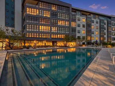 800 Embassy Dr APT 205