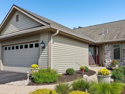526 Oak Ridge DRIVE