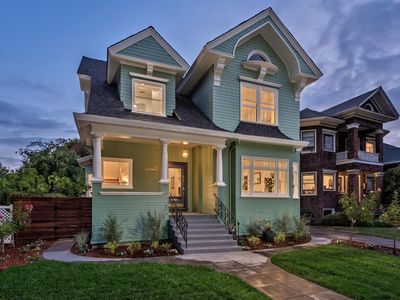 1229 Division Street