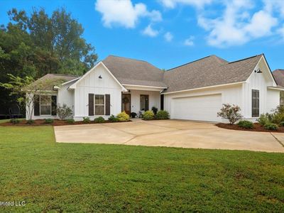 504 Crestmoor Dr