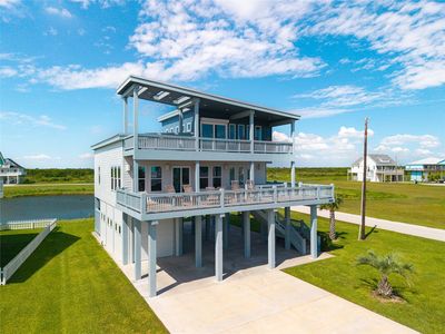 3841 Biscayne Beach Rd
