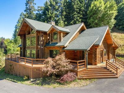 2944 Williams Creek Rd