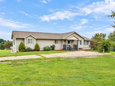2104 Maurer Rd