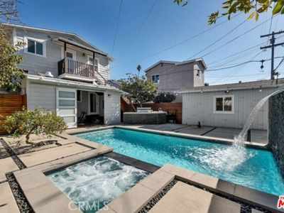 119 S Hobart Blvd
