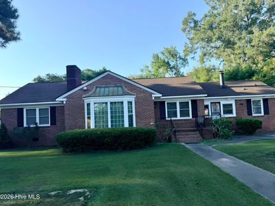 1210 Meadowood Drive