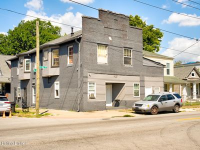 2730 S 4th St