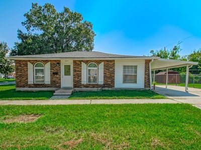 3877 E Loyola Dr