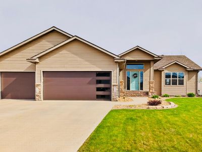 912 35th Ave W