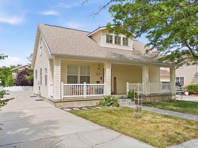 1521 Candellaria Dr