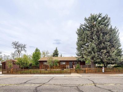 385 E Chenango Avenue