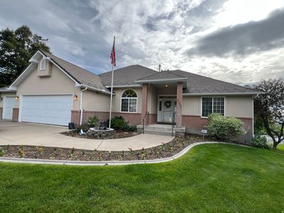 235 Buckingham Dr