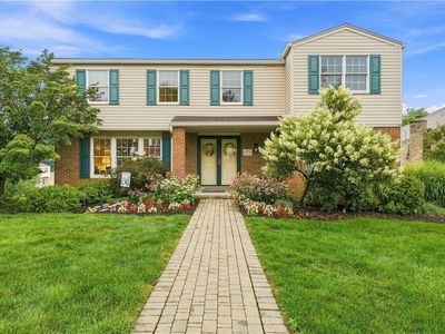 35 Weller Dr