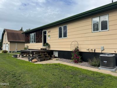 417 4th Ave SW