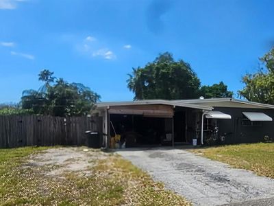 4945 Azalea Dr